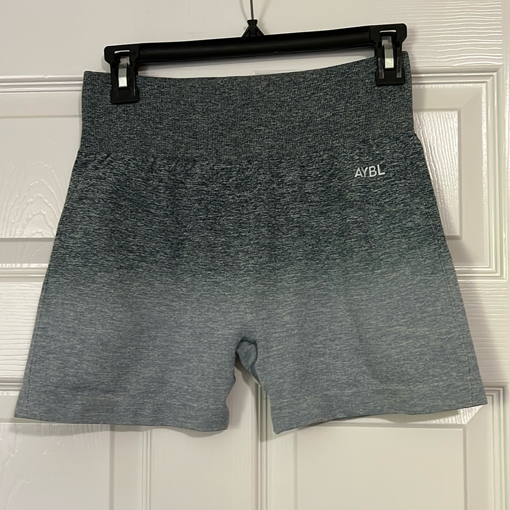 Abyl shorts size large biker shorts gym shorts ombre blue butt lifting